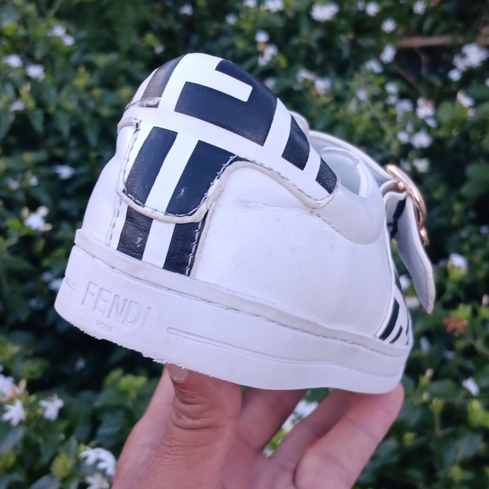 Fendi White Leather Signature Zucca Buckled Low Top Sneakers - Picture 5 of 17